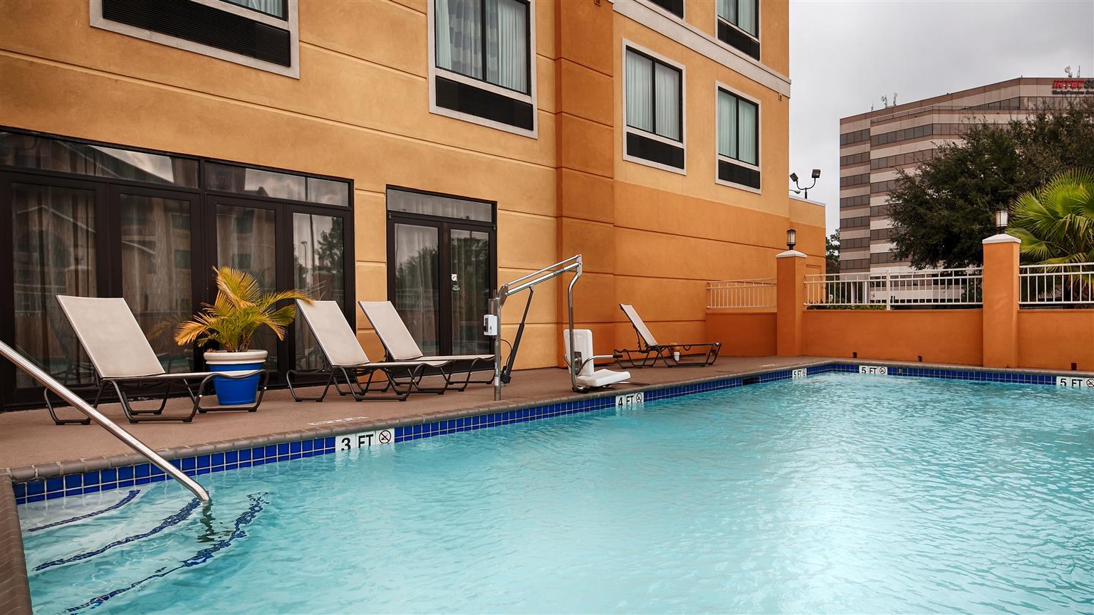 Spark By Hilton Houston Bush Intercontinental Airport Exterior photo